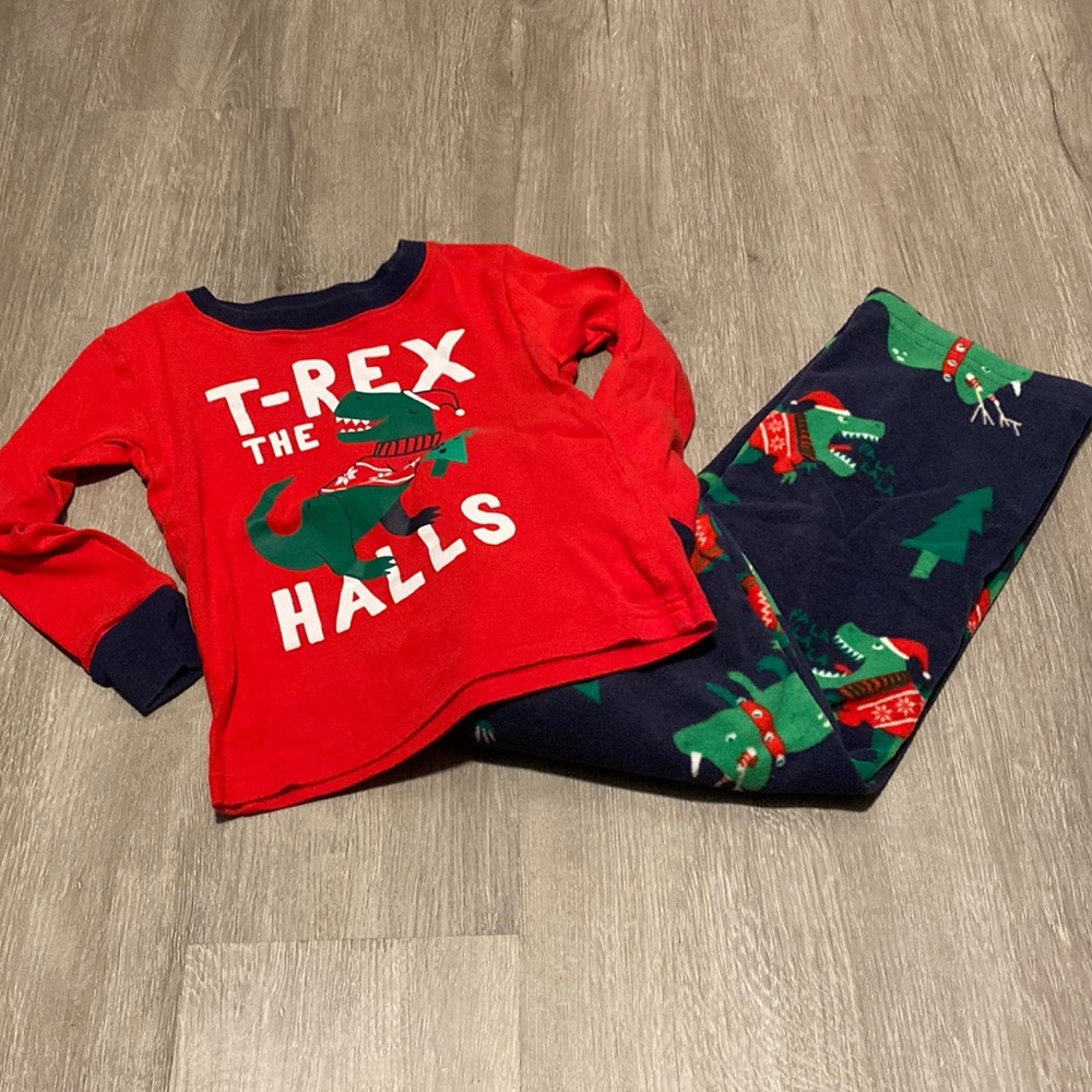 4/$10 Carter’s Pj Set